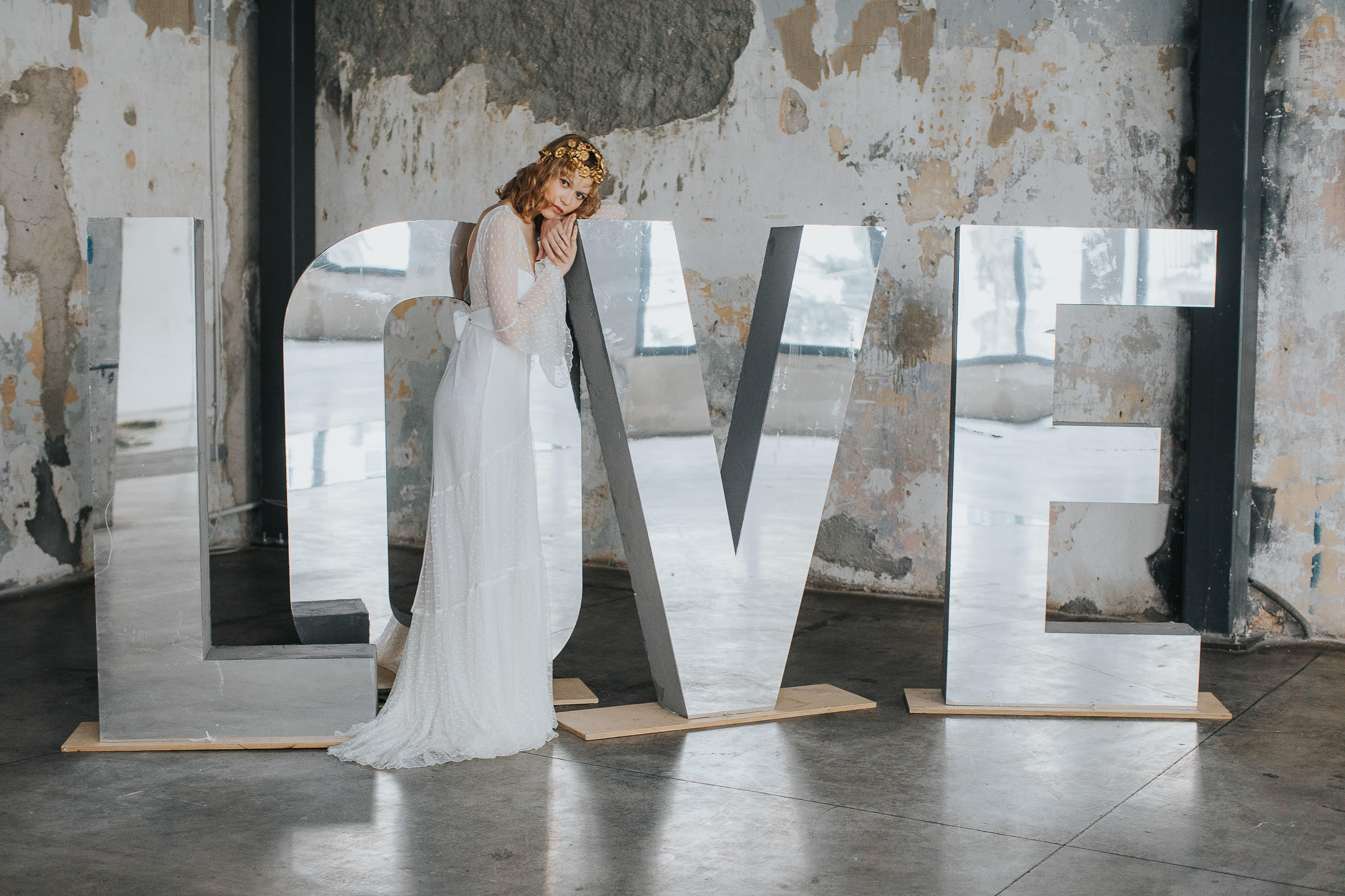 Unconventional bohemian bride editorial in Athens