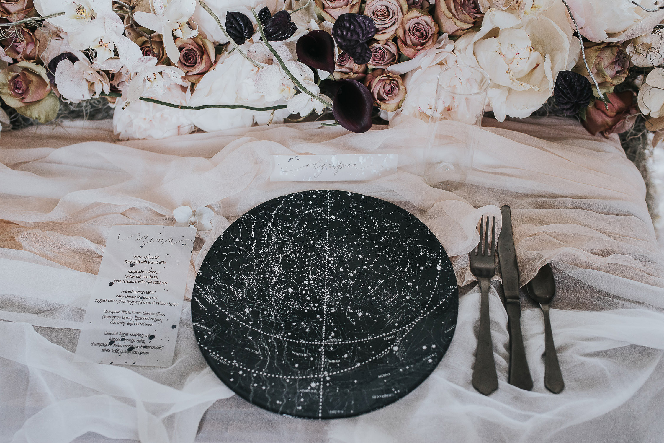 Alluring celestial wedding design in Germany