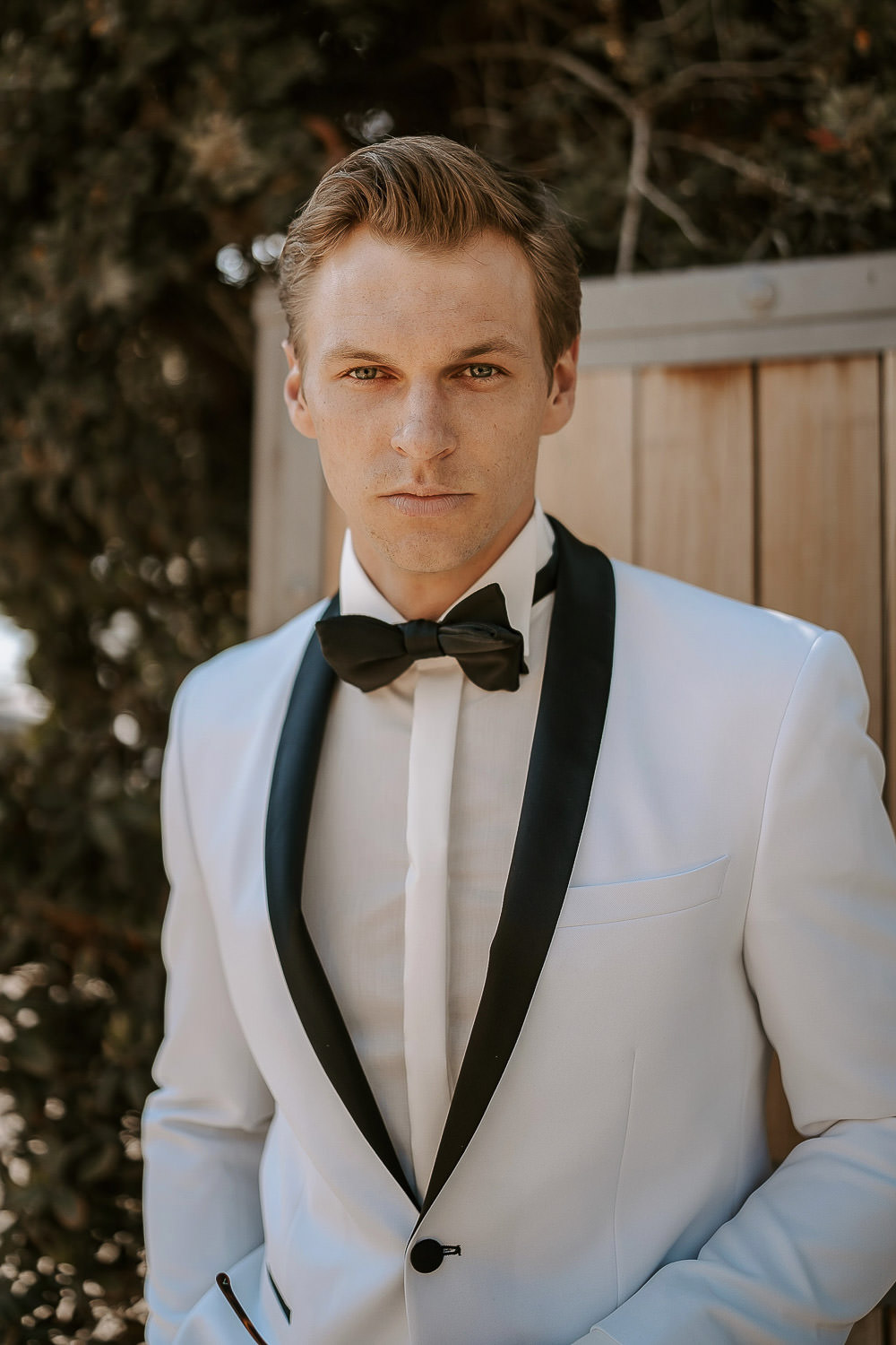 groom at Lake Vouliagmeni