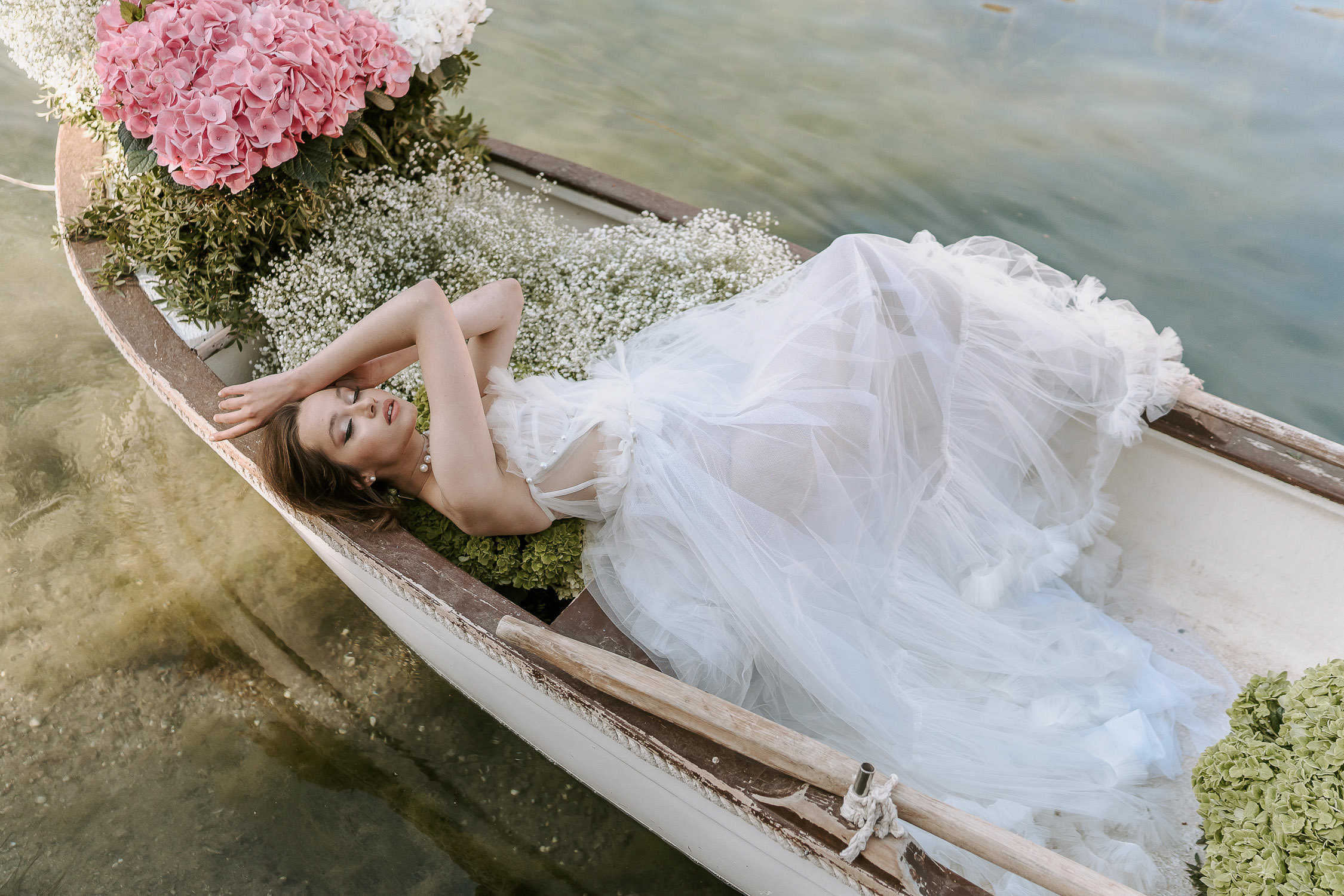 wedding at Lake Vouliagmeni